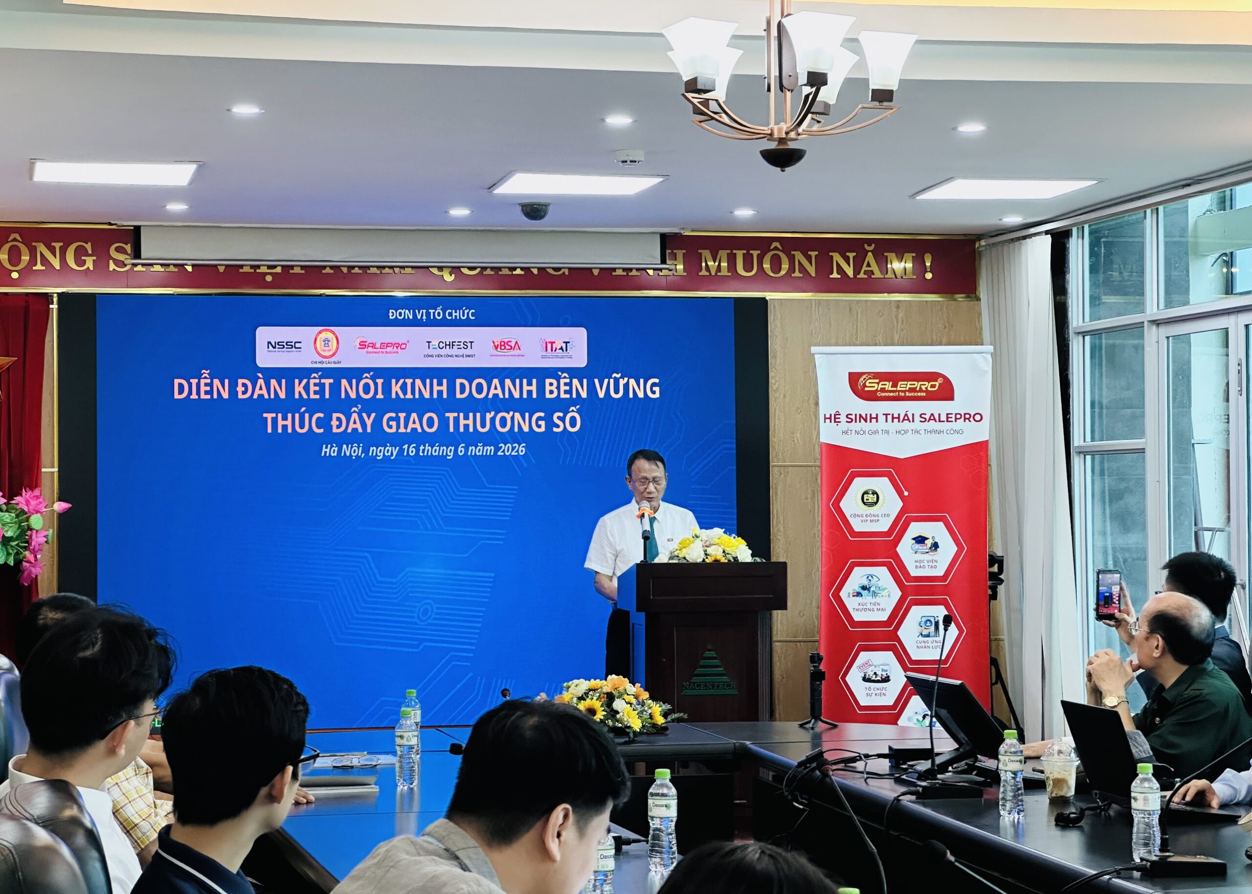Ông Trương Đỗ Chuyên, Chủ tịch Hội Chống hàng giả và Bảo vệ thương hiệu thành phố Hà Nội phát biểu tại sự kiện